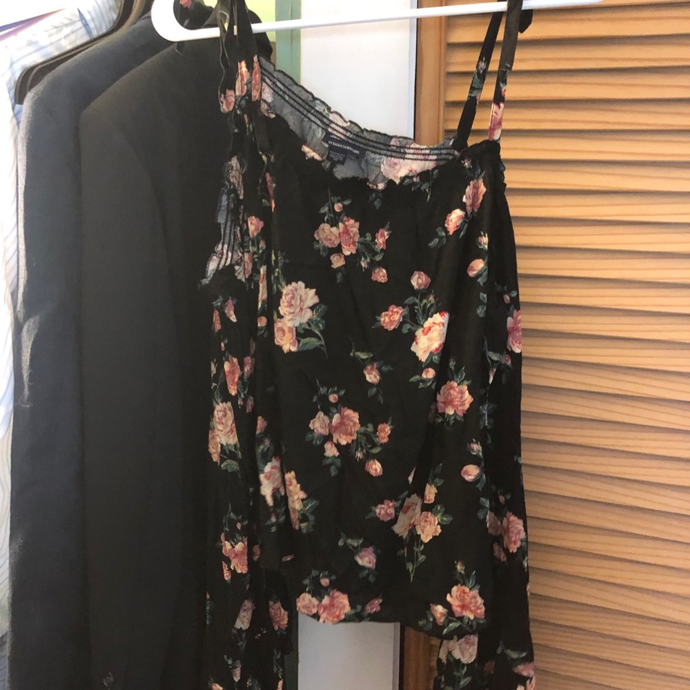 American Eagle Cold Shoulder Bell Sleeve Top SZXXL